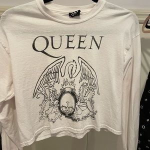 Day Queen Crest Long Sleeve Tee